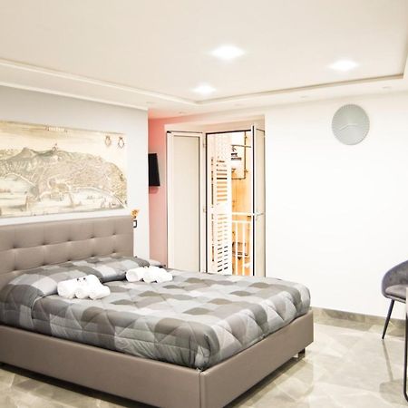 Suite Napoli Sotterranea Con Jacuzzi Kültér fotó