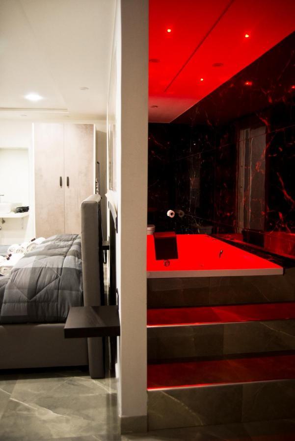 Suite Napoli Sotterranea Con Jacuzzi Kültér fotó