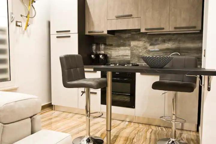 Suite Napoli Sotterranea Con Jacuzzi Kültér fotó